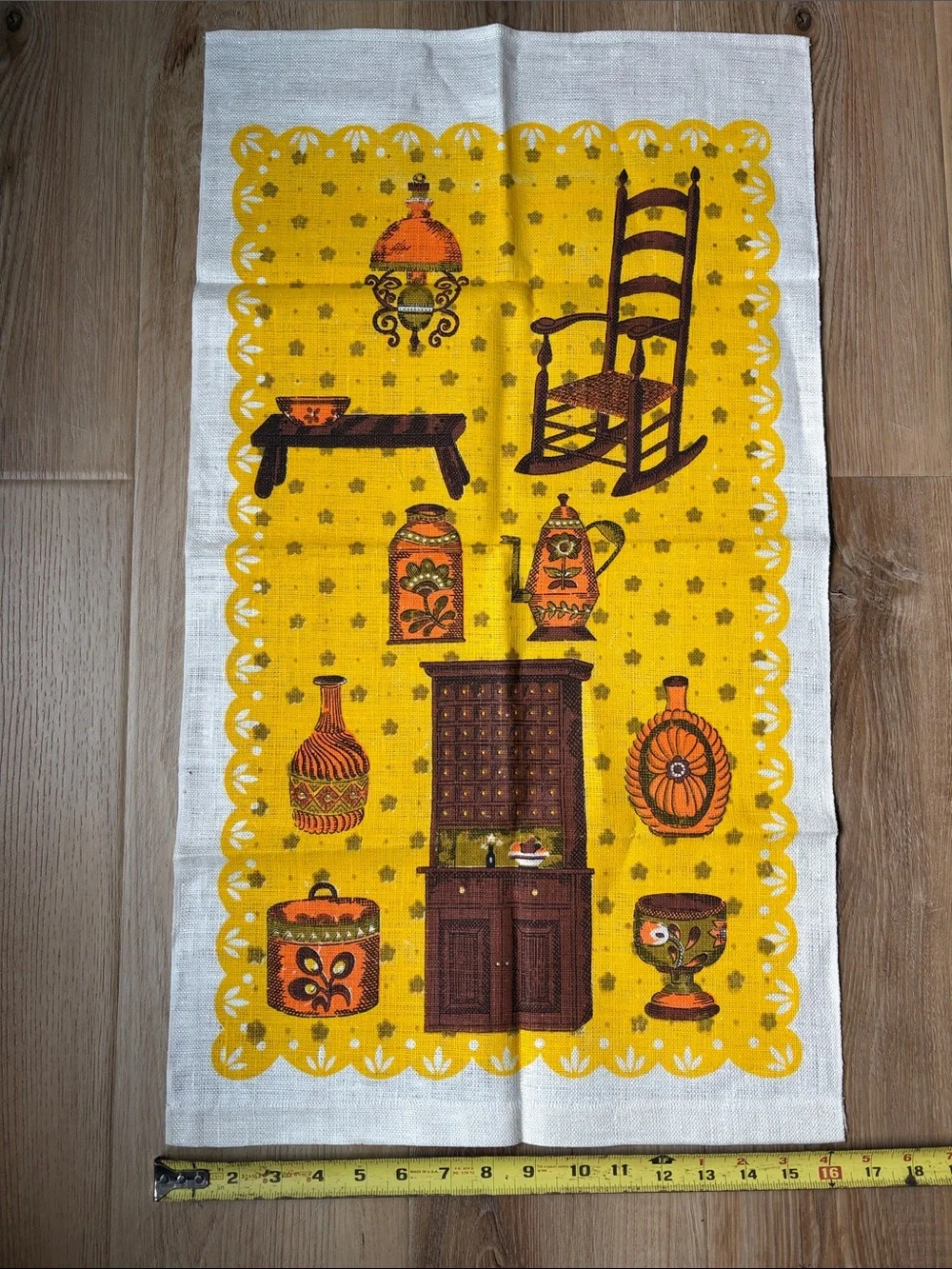 Vintage-Style Yellow Kitchen Tea Towel with Brown Orange Motif